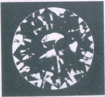 A cleavage crack In the cleavage plane perpendicular to the viewing direction = pique 1